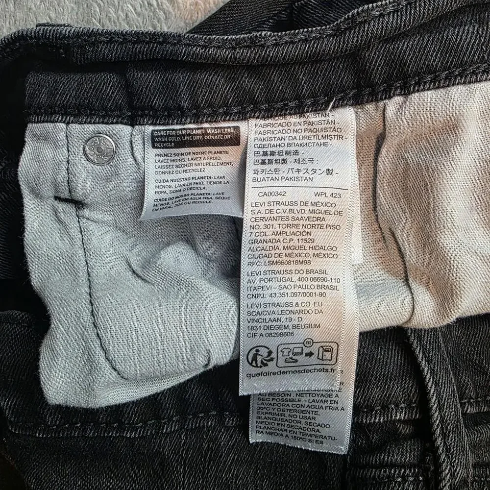 Levi's Jeans Mens 38x30 Black Charcoal Wash Regular Fit Straight Leg Denim